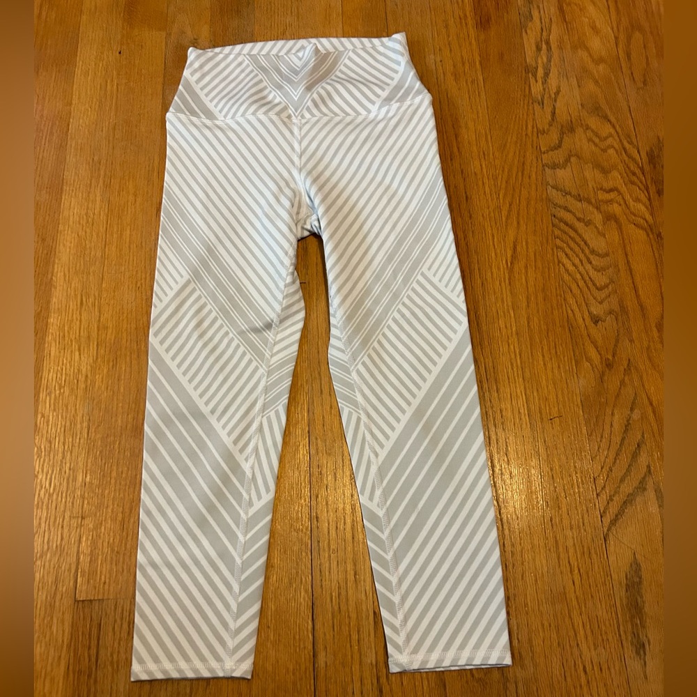 Alo yoga pants.
